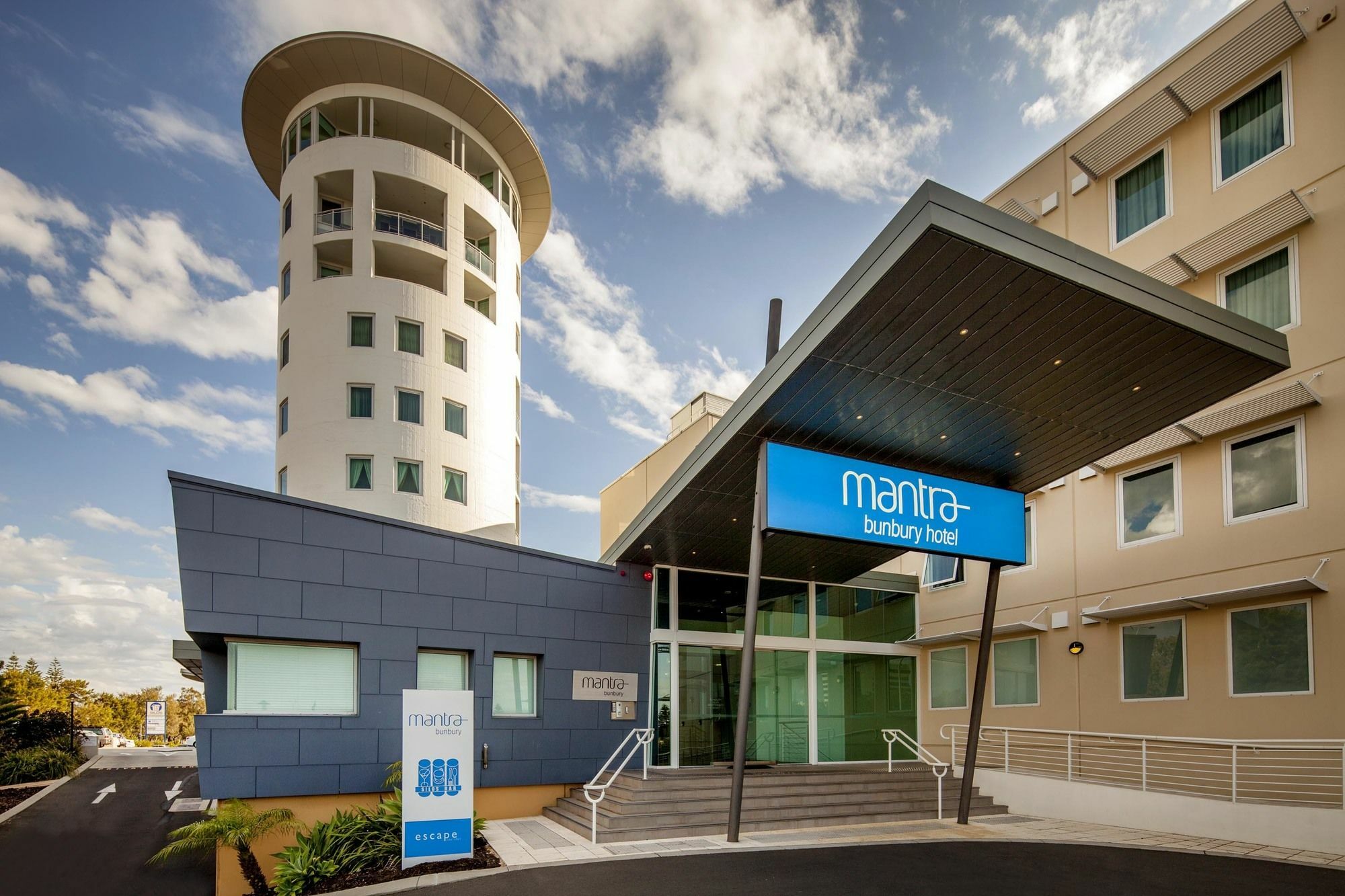 Koombana Bay Resort 4*
